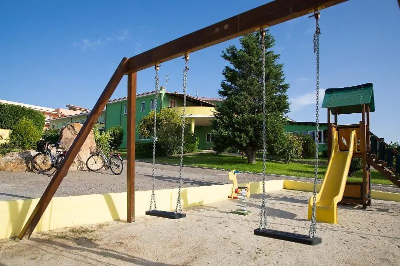 Lu Hotel Porto Pino SantʼAnna Arresi 4*,  Włochy